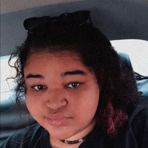 Meet your Posher, Kaya